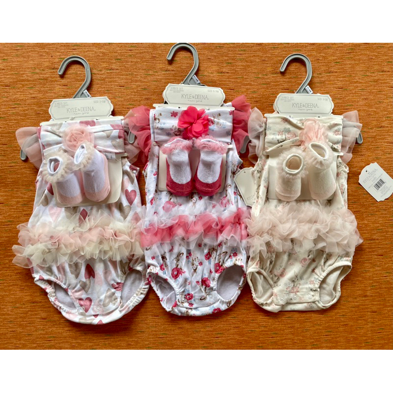 (09mo) 3in1 BABY GIRL OOTD Onesie Tutu set, newborn kyle and deena set