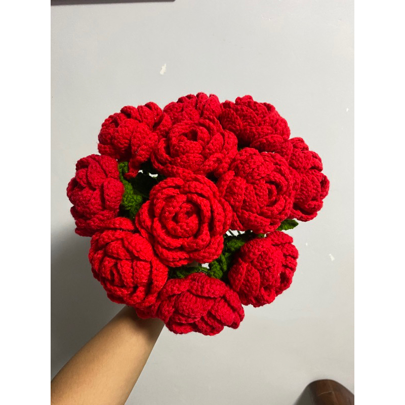 Stitch it up crochet- debut 18 roses | Shopee Philippines