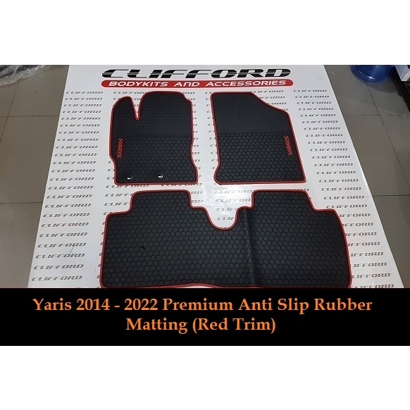 Gummimatten Element Passgenaue Fußmatten TOYOTA Yaris 01/2006-2010 3tlg