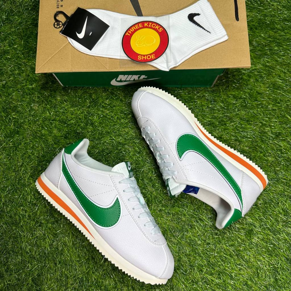 Nike cortez white outlet socks