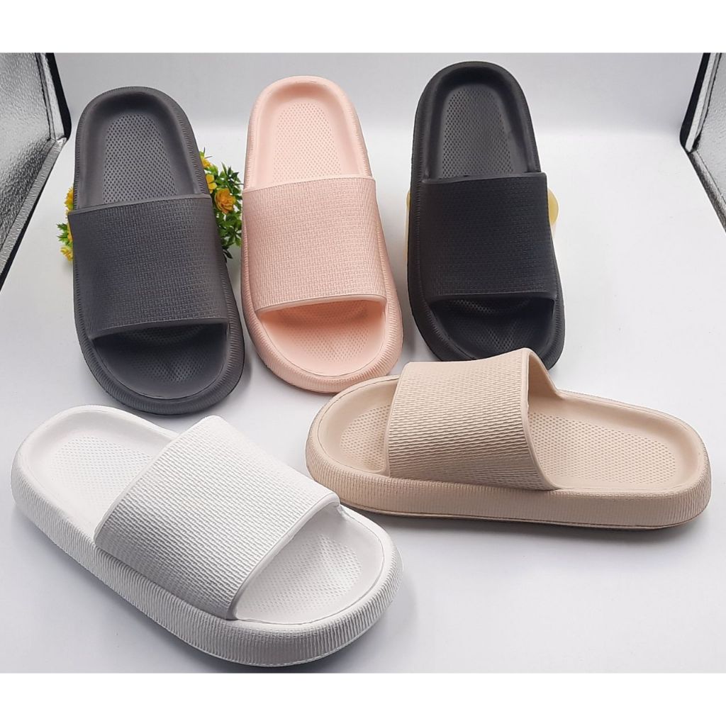 Slippers 35 online