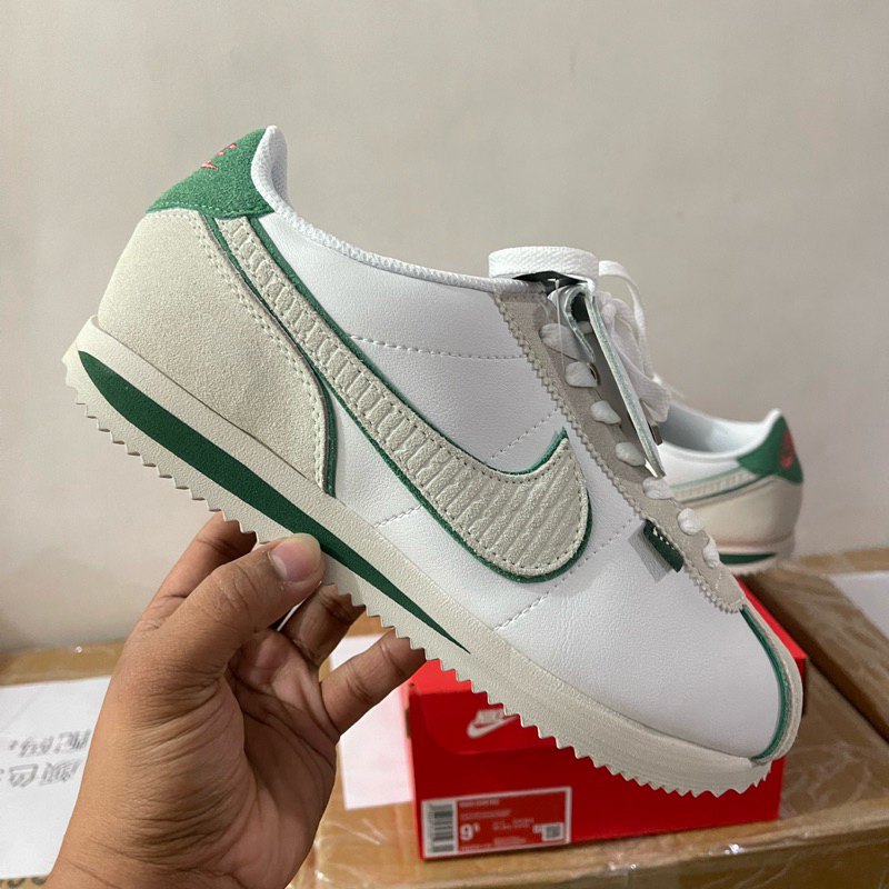 Nike cortez stranger hotsell things price philippines