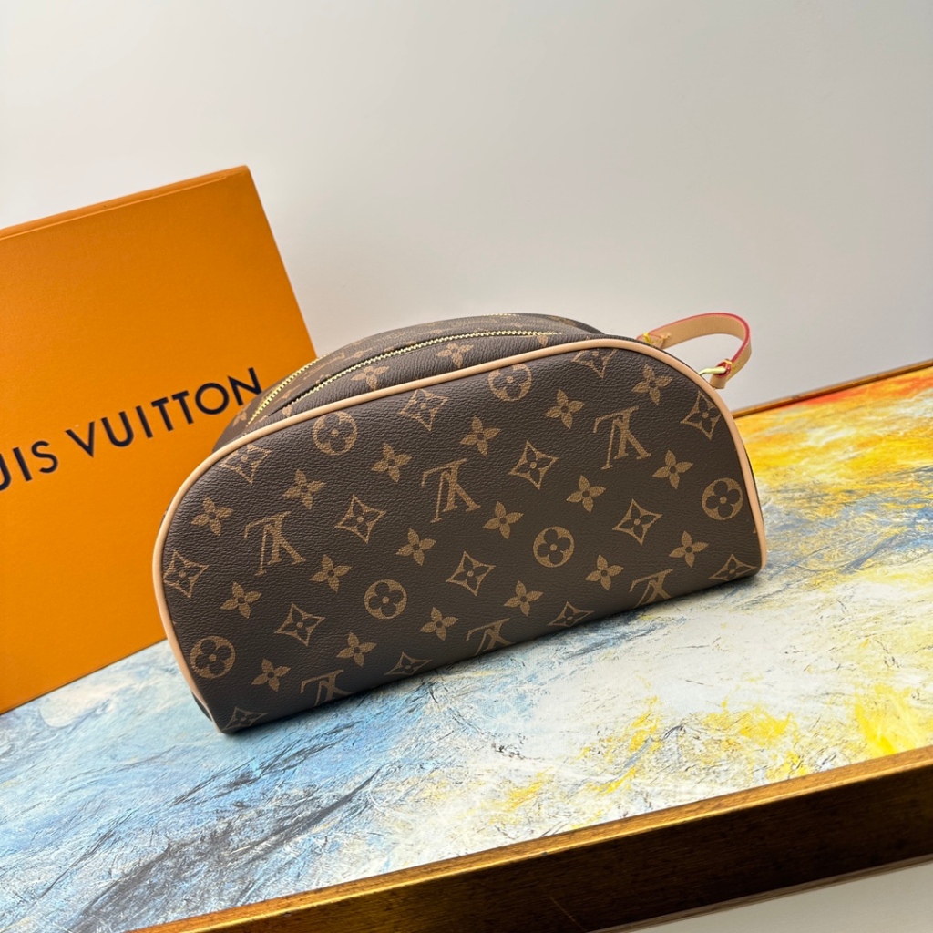 louis vuitton wash bag double zip