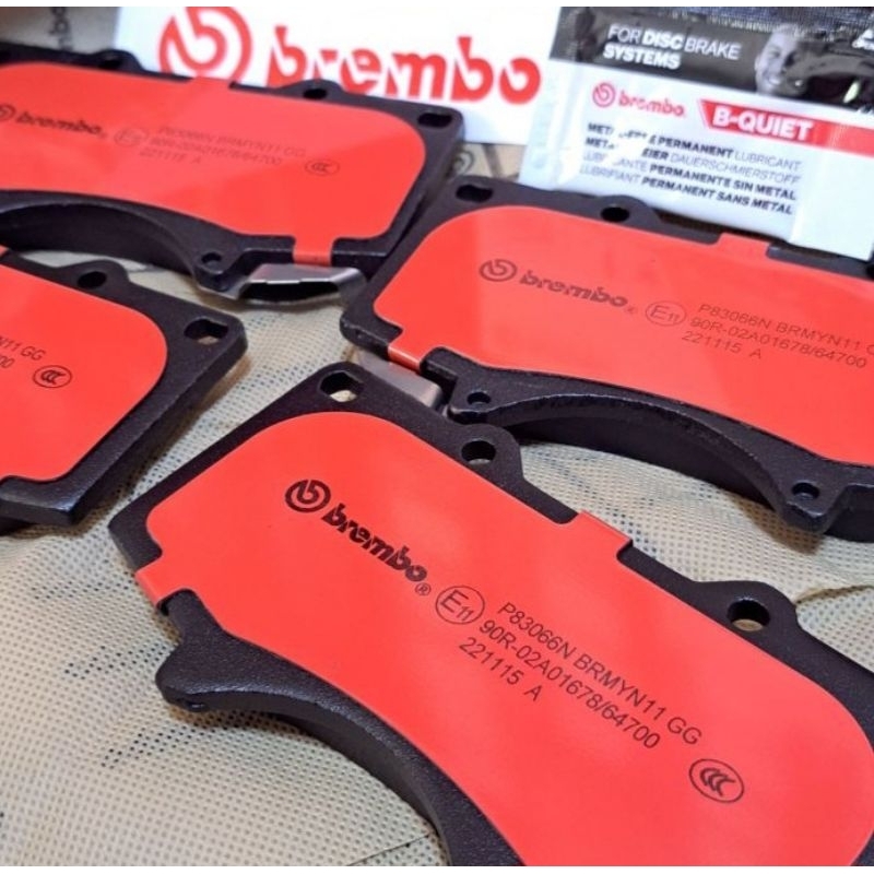 BREMBO Brake Pad Front Axle Hilux Land Cruiser Prado FJ Cruiser (1set