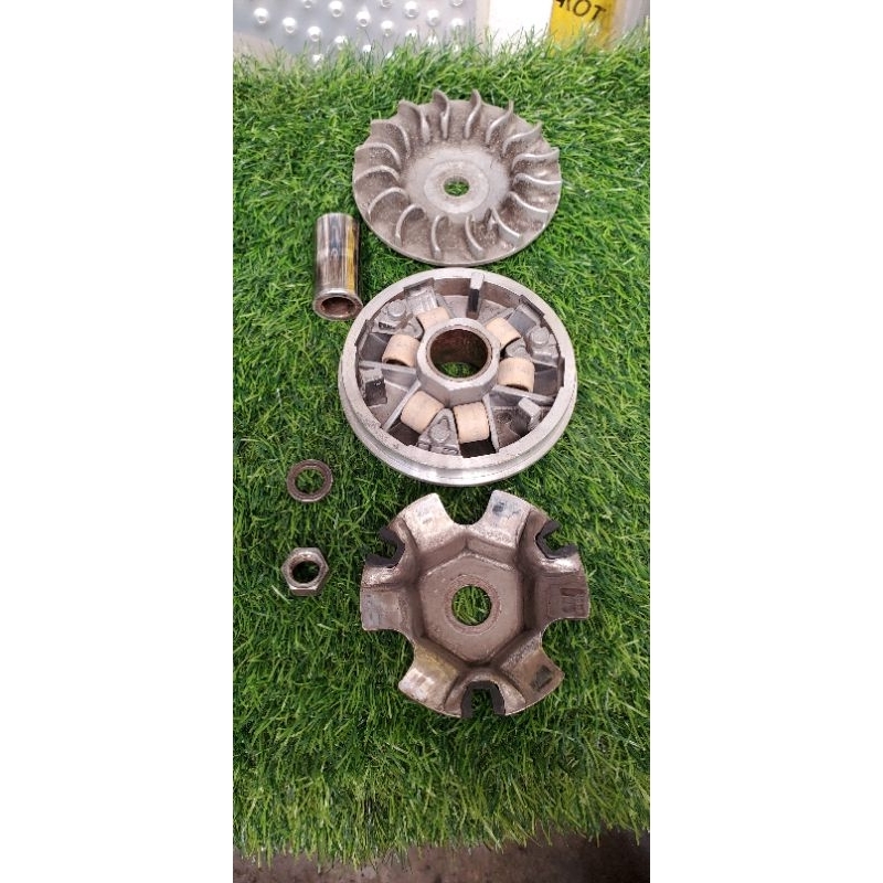 SYM JET 100, ALPHA, EURO ORIG SYM STOCK PULLEY SET SURPLUS Shopee