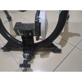 minoura b60d