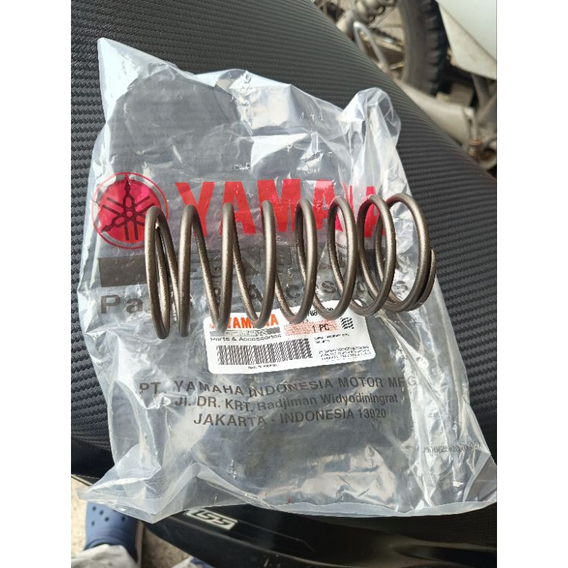 Yamaha genuine parts Center Spring ( Aerox v1 / V2 NMAX V2 ) | Shopee ...
