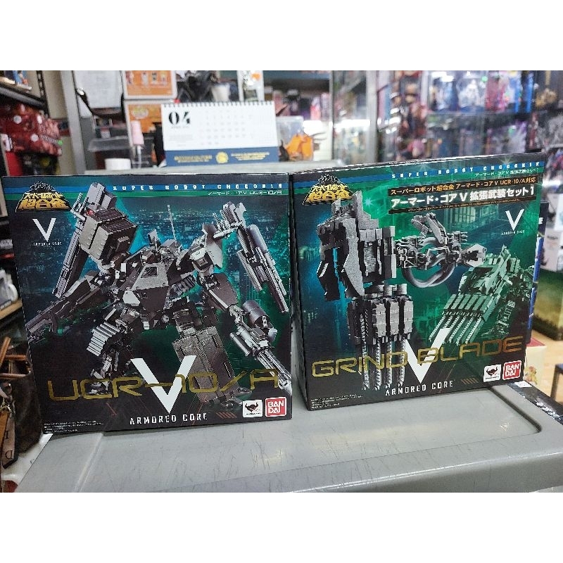 Super Robot Chogokin Armored Core UCR-10/A with Grind Blade opened ...