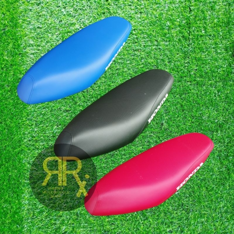 Xrm 125 seat hotsell