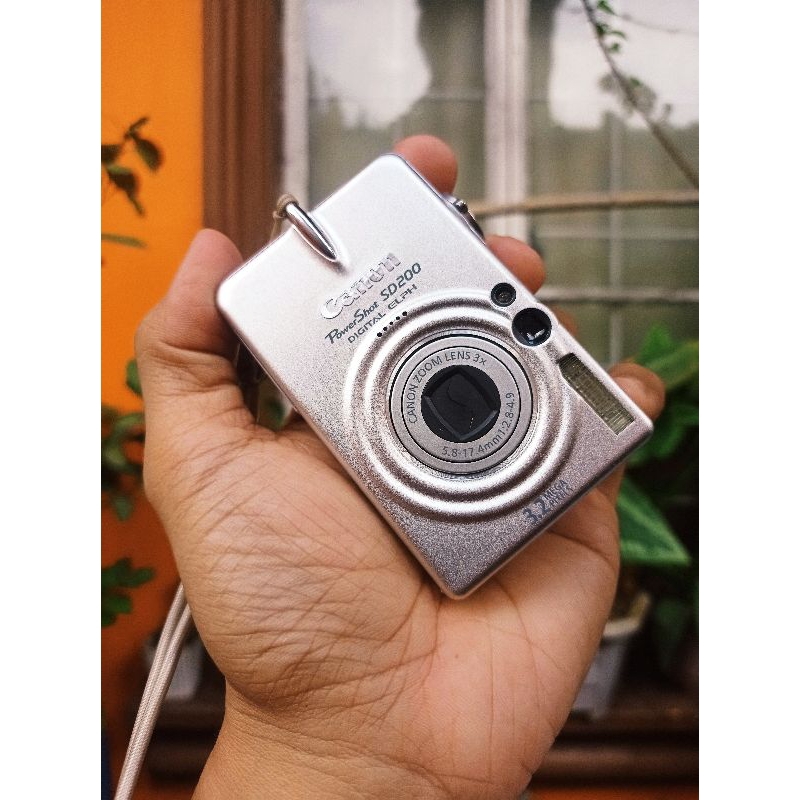 CANON Digital Elph SD200 Super Mint Digicam | Shopee Philippines