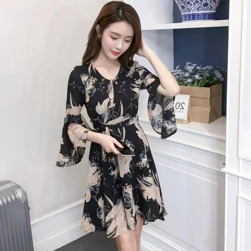 slimming dresses for women Print perfection meets signature shaping. Discover the new spring The Story of the Arleth DressLets talk about the Arleth dress How to Dress to Look