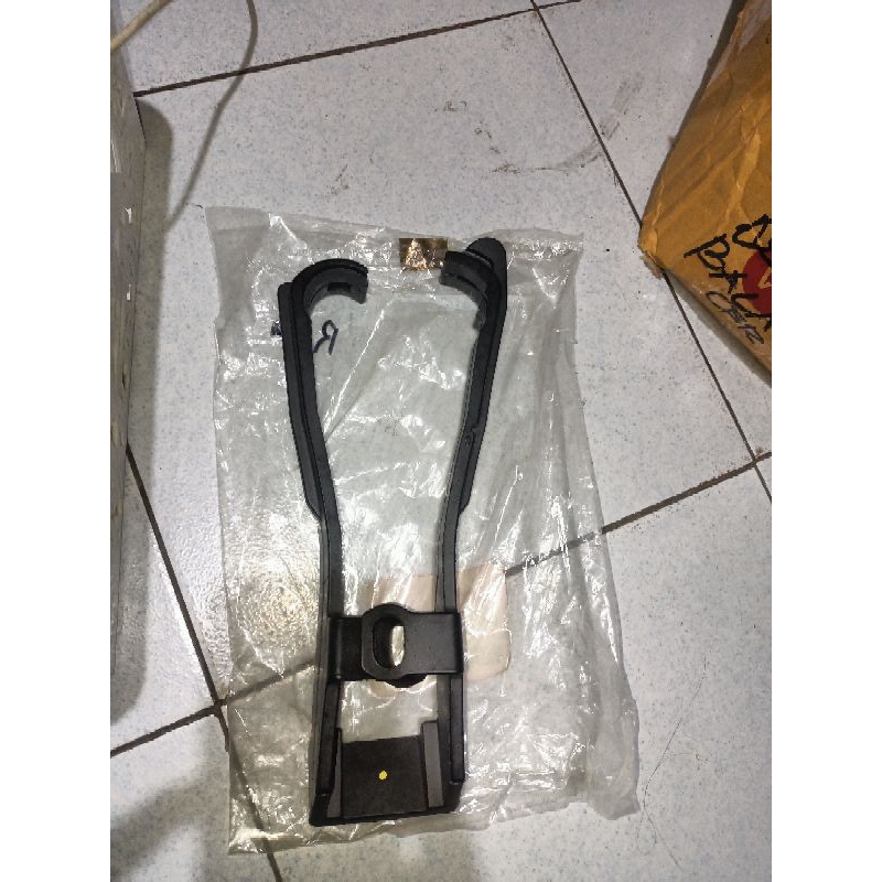chain guide rubber original for cbr 150r v2 | Shopee Philippines