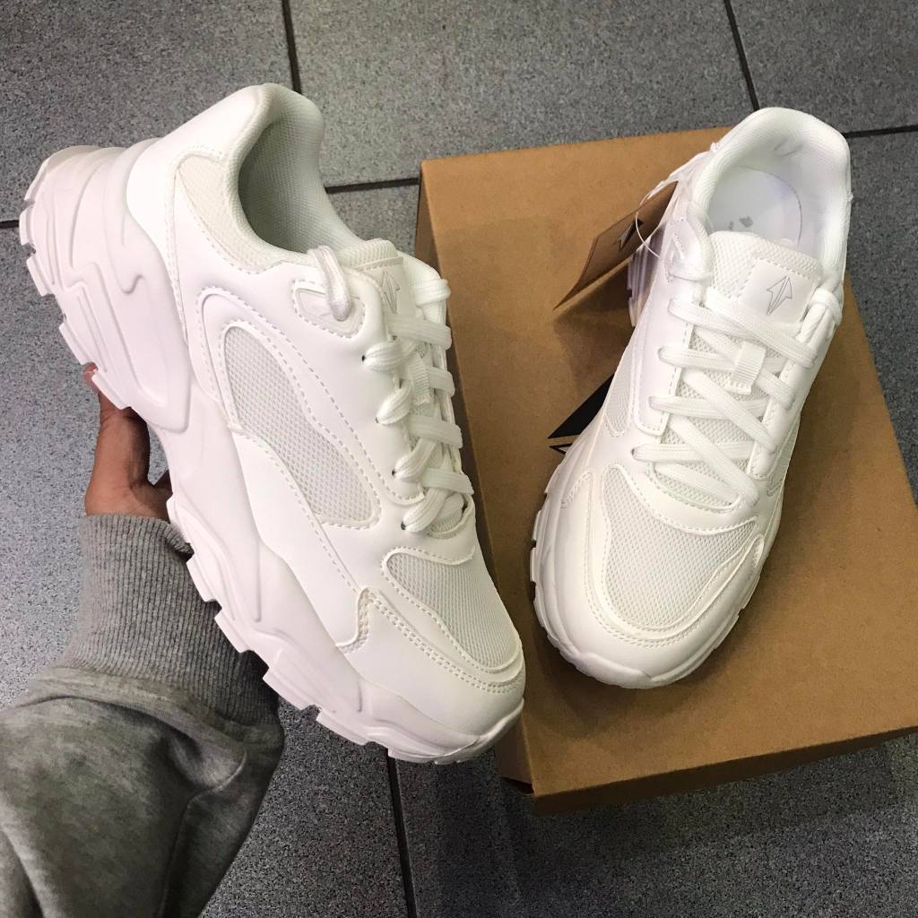 Couple shoes world balance shop