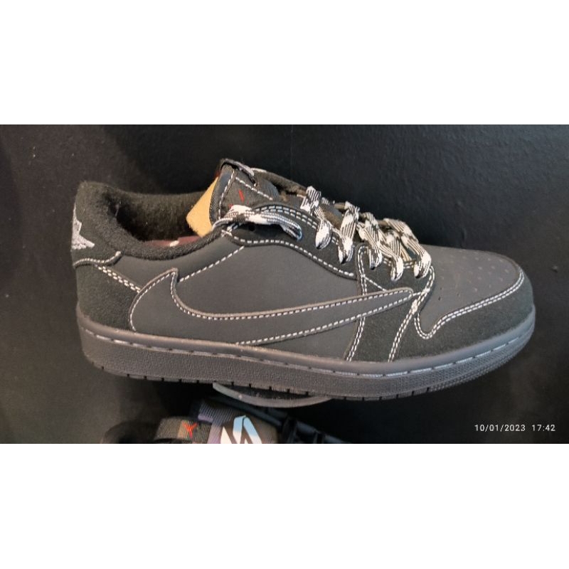 j1 travis scott low price