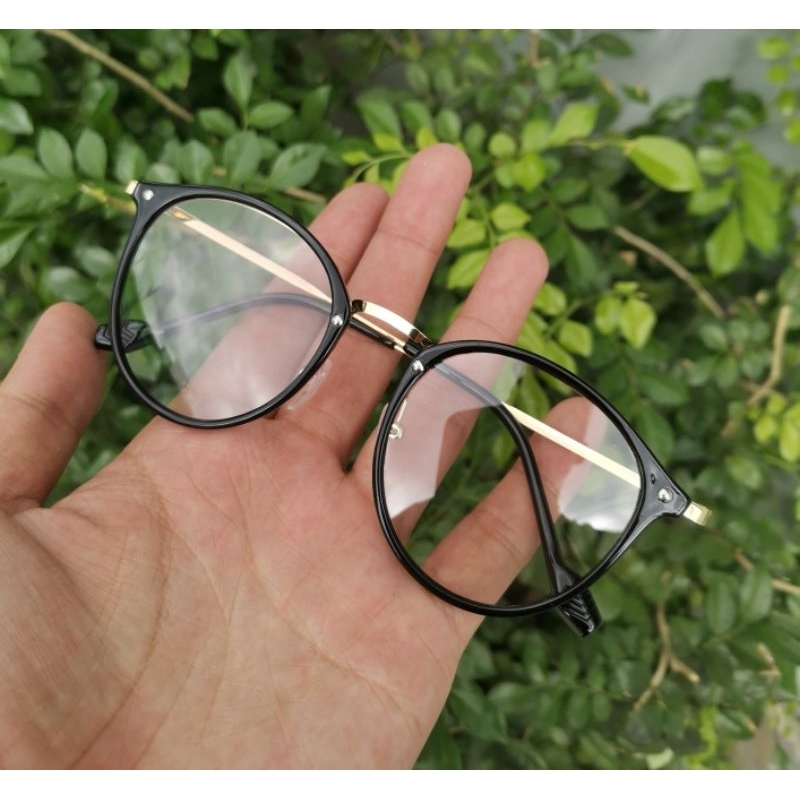 PHOTOCHROMIC & ANTI RAD FREE HARD CASE & WIPER | Shopee Philippines