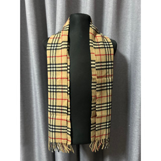 Burberry clearance scarf sale