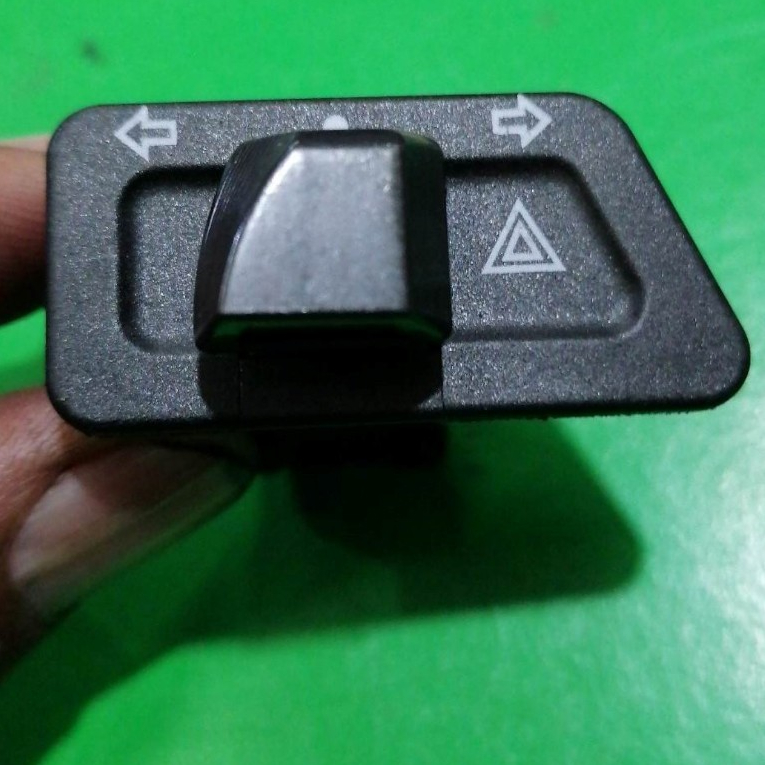 Signal Lights Switch with Hazard and PAG FLASHER relay Smash115 Burgman