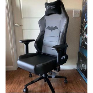 Secret lab store batman gaming chair