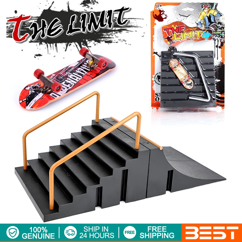 Mini Fingerboard Set Children Finger Skateboards Park Toy Plastic