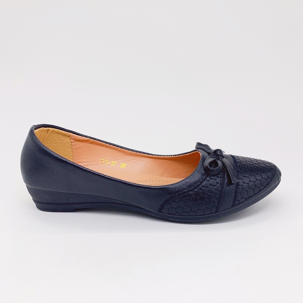 Clearance sale Women Pointed Toe Doll Shoes Black Wedge Shoes