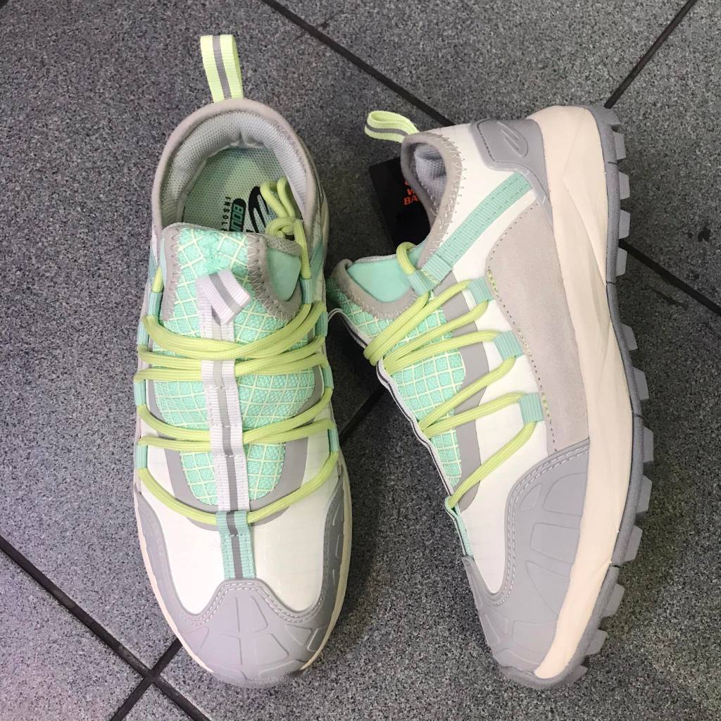 World Balance Hiking Shoes Line Trail L for Ladies and Teens Couple Shoes Shopee Philippines