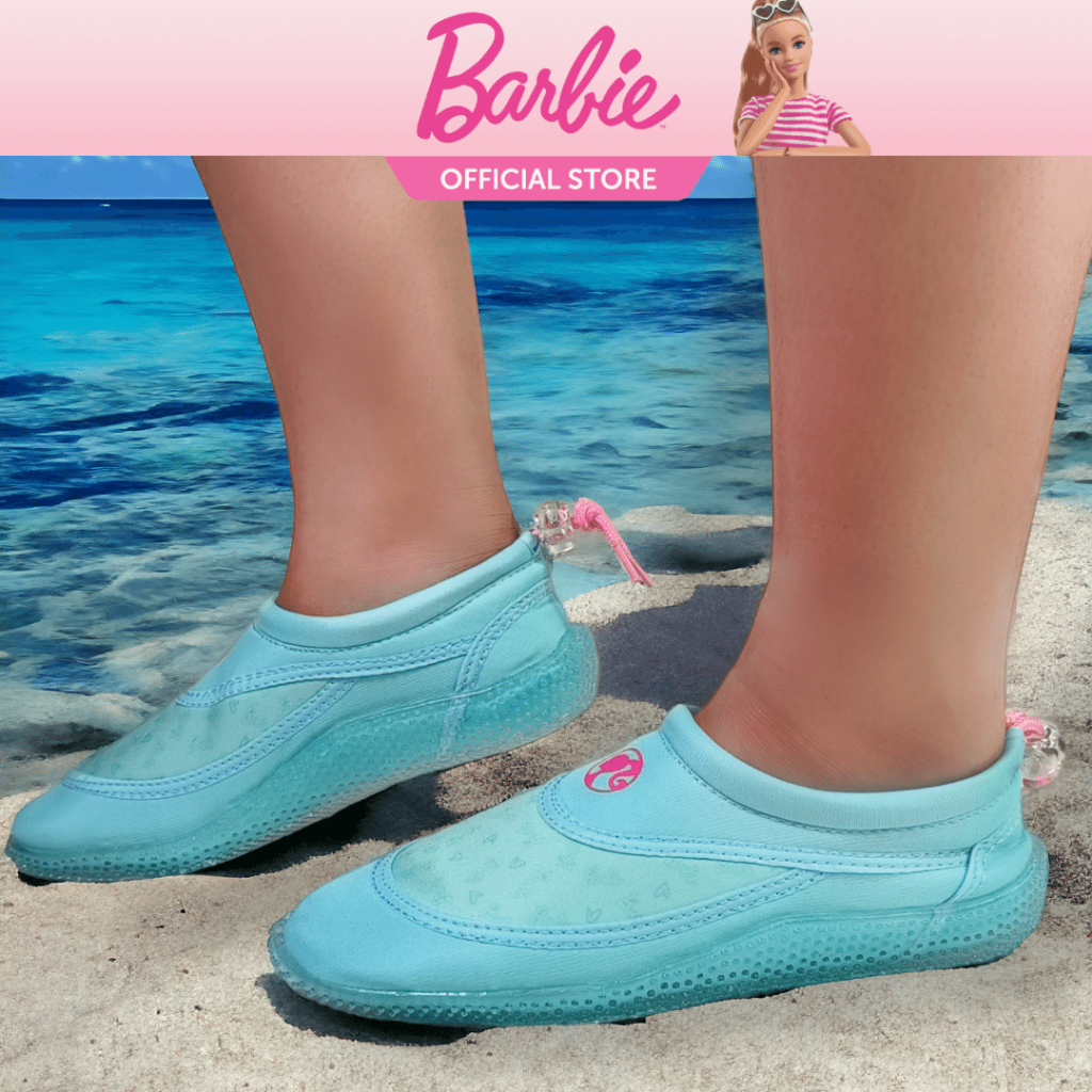 Kids aqua shoe store