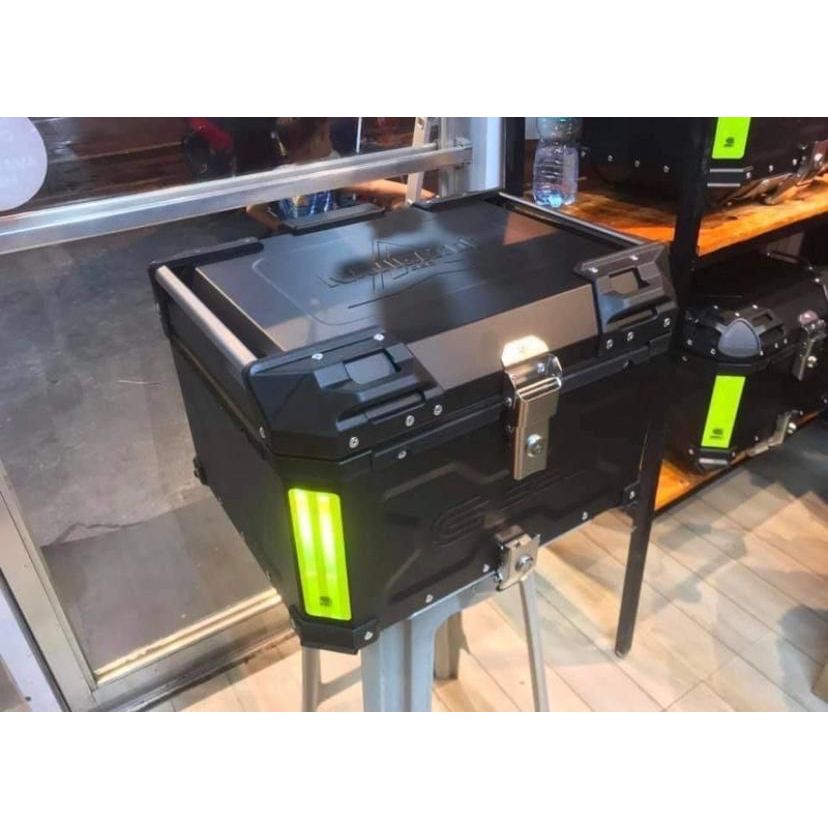 Brand new SEC 55 LITERS ALLOY TOP BOX WITH FREE BRACKET | Shopee ...