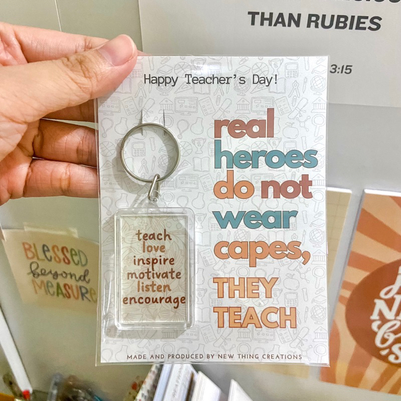 Aesthetic Keychains for Teachers Gifts Giveaways Affordable