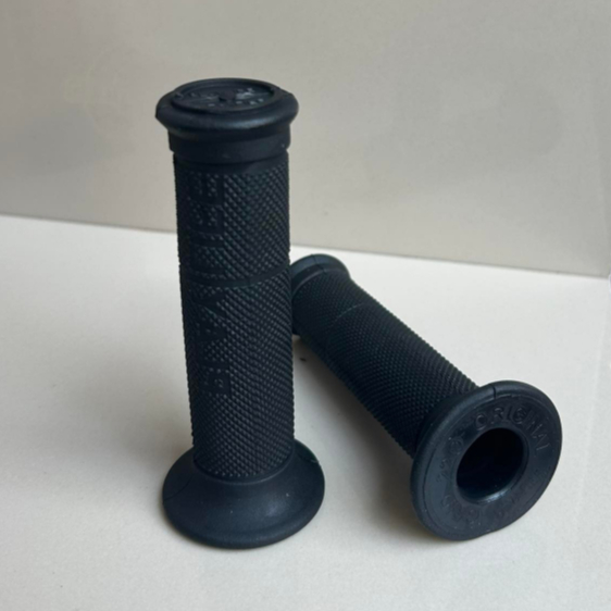 HANDLE GRIP FOR HONDA DIO / YAMAHA JOG Shopee Philippines