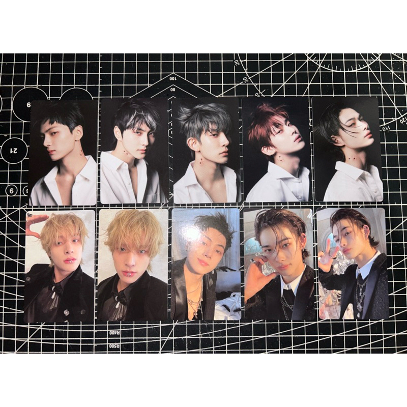 Album ENHYPEN DARK BLOOD ENGENE Version - Con CD, Fotocard, Sticker E Badge, Edizione Limitata