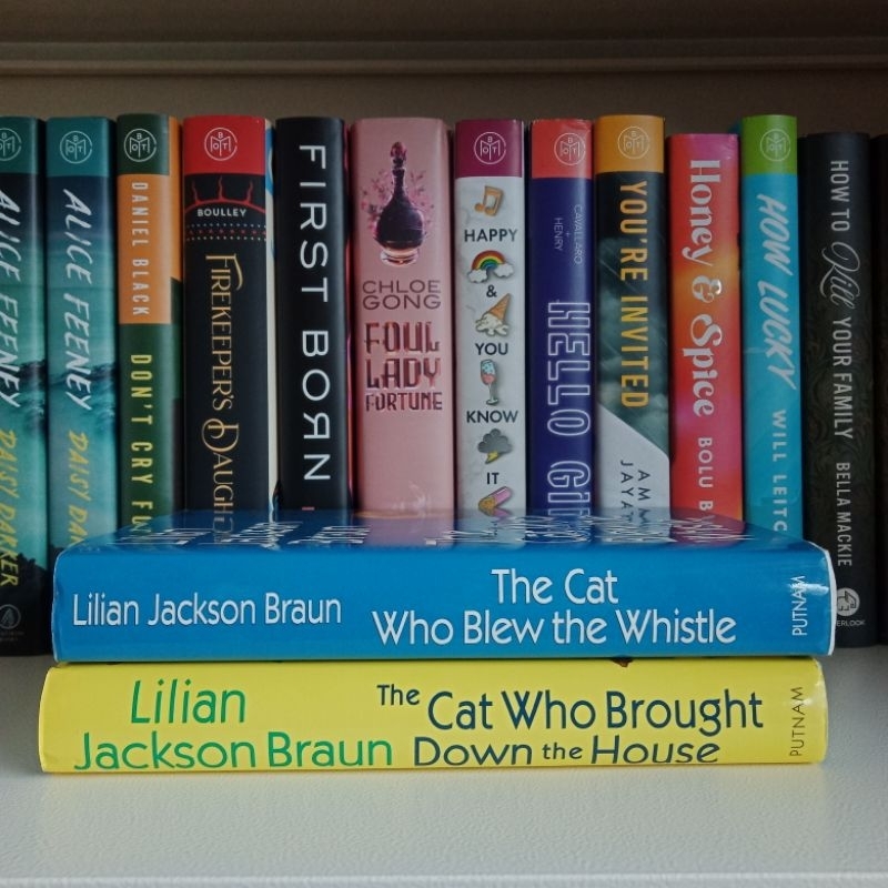 SET The Cat Who Brought down the House + The Cat Who Blew the Whistle