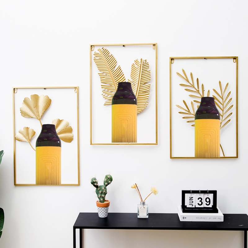 Metal Wall Decor ULTRA 10K Square Frame, Leaf Art Gold Framed Leaves