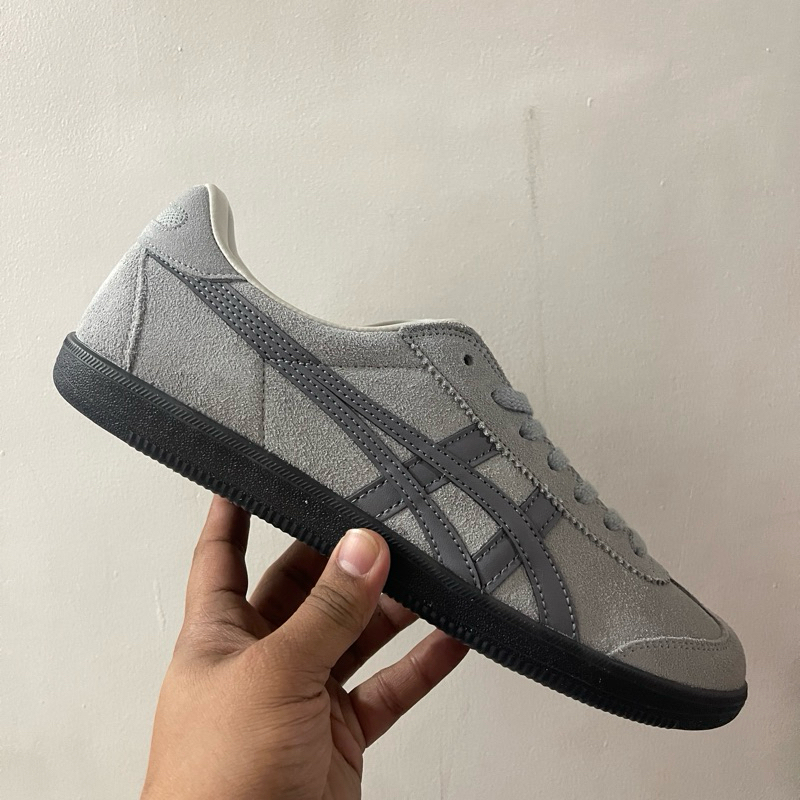 Ontsk Tokuten `Colorway’ (men and women size) | Shopee Philippines