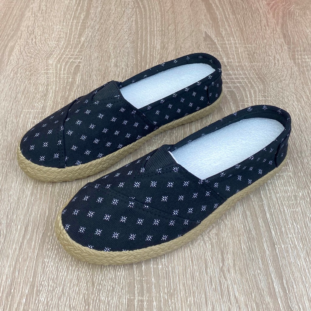 Fashion Slip On Canvas Espadrille Shoes For Women