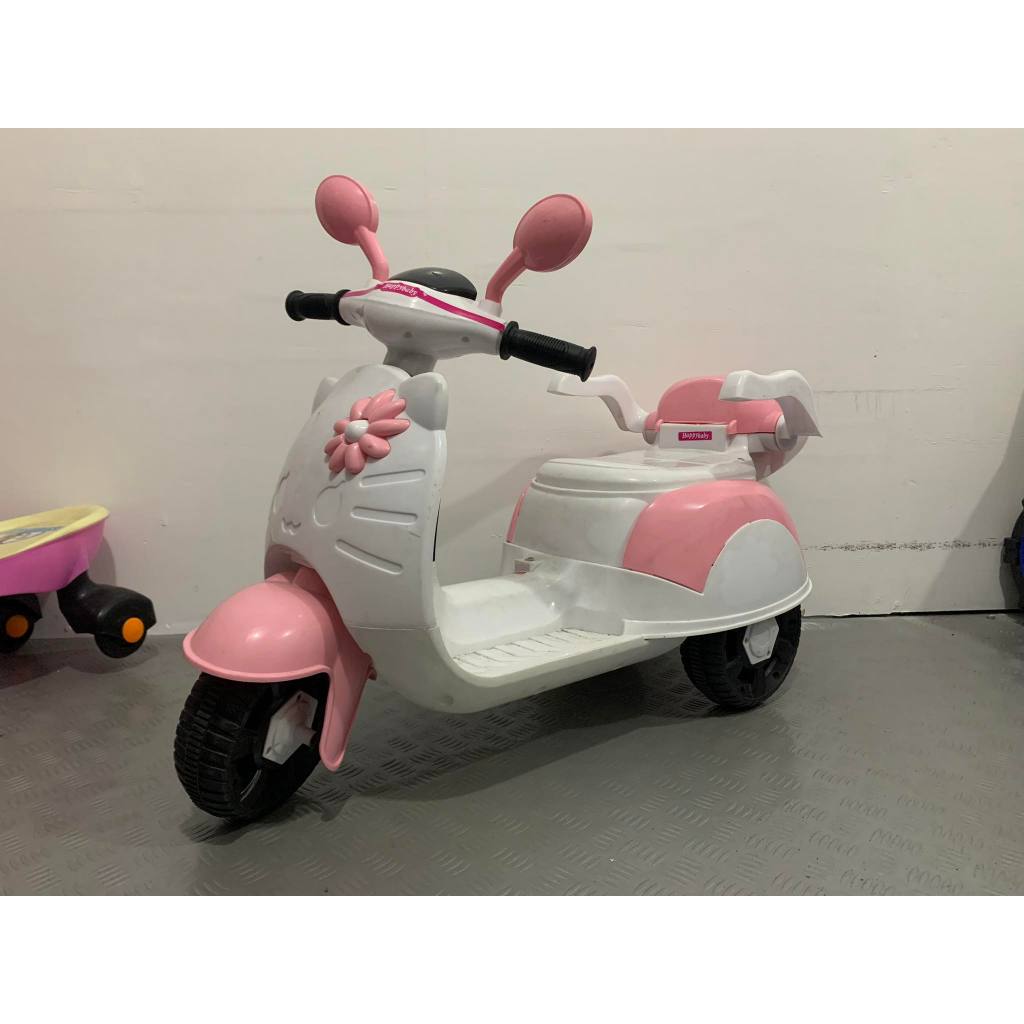 Toys Hello Kitty Ride on Car Rechargeable Toy best for 2 7 years