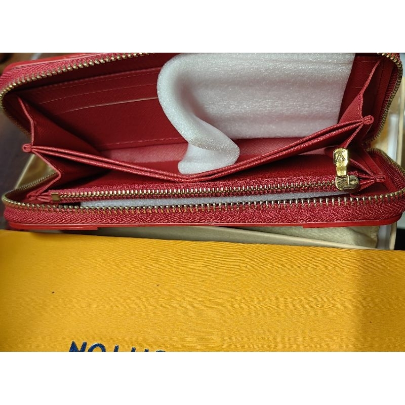 Wallet color red color of 2024 fungshui | Shopee Philippines