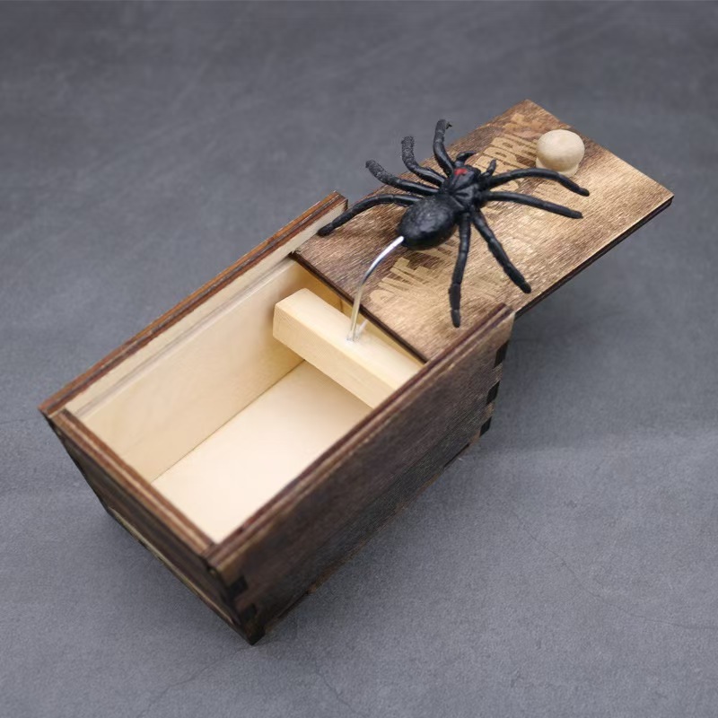 Spider Box Wooden Prank Spider Hidden In The Box Realistic Prank Toy ...
