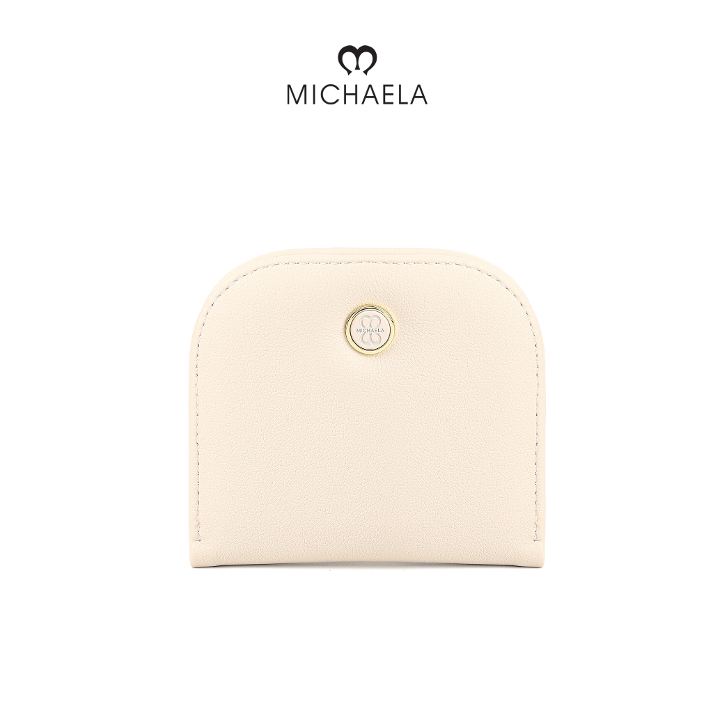 MICHAELA Bifold Short Wallet with 6 Card Holders Chic Rounded Edges ...