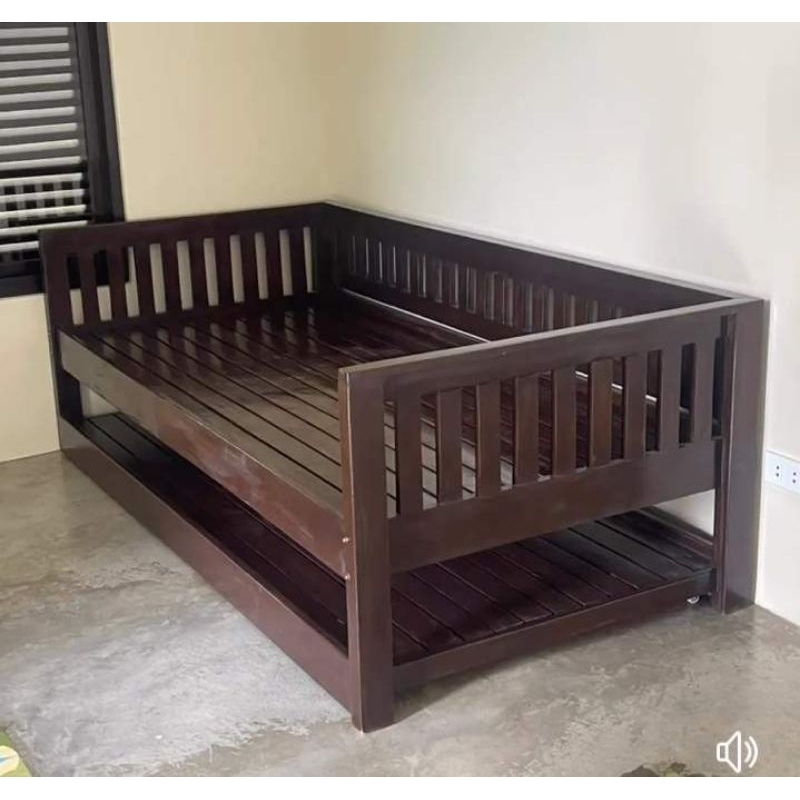 Daybed with pull out any size available just pm me for more details