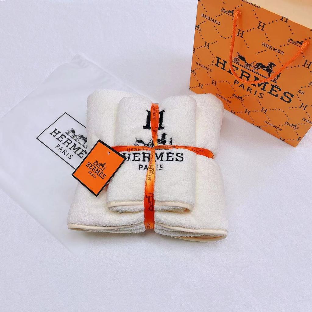 Hermes towel price hotsell