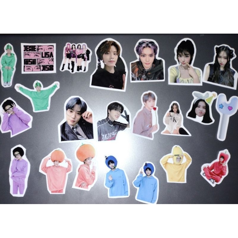 Kpop Waterproof Vinyl Sticker Customizable BTS / Blackpink / ITZY