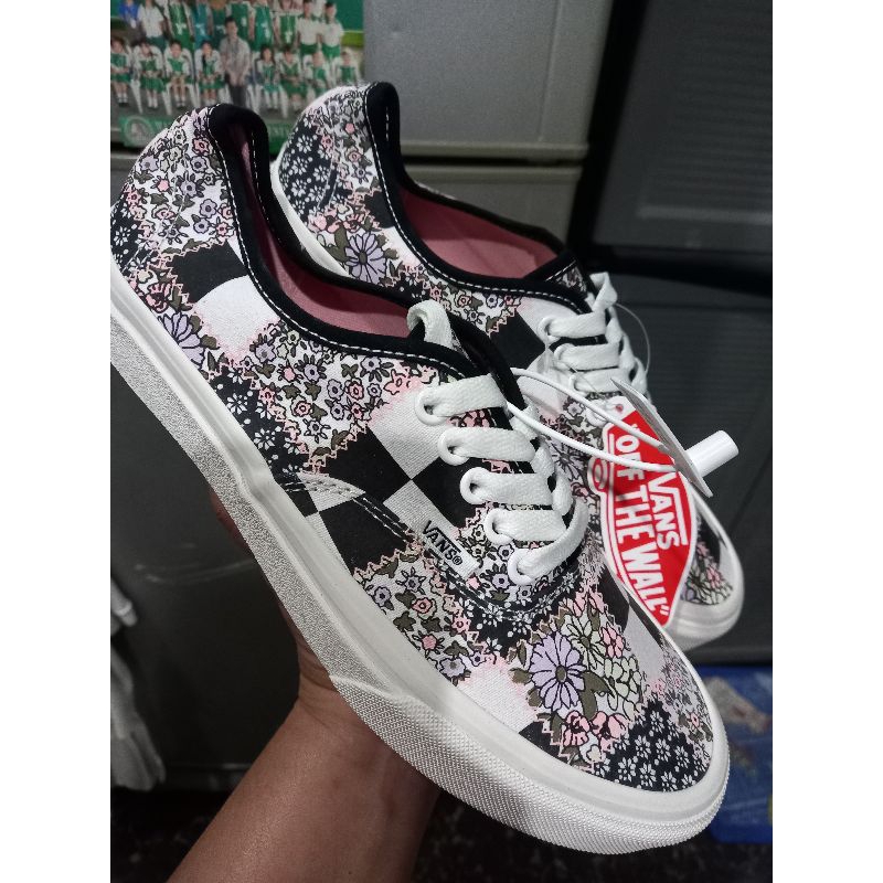 Vans floral 2025 shoes philippines