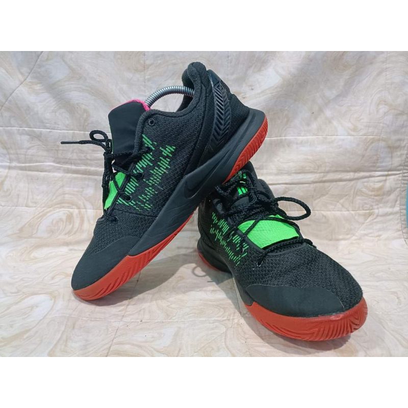 Cheap used basketball outlet shoes