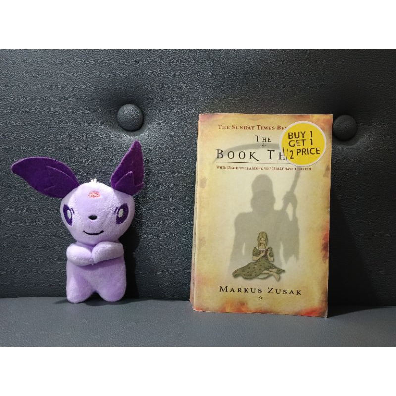 [Pb] The Book Thief by Markus Zusak | Shopee Philippines