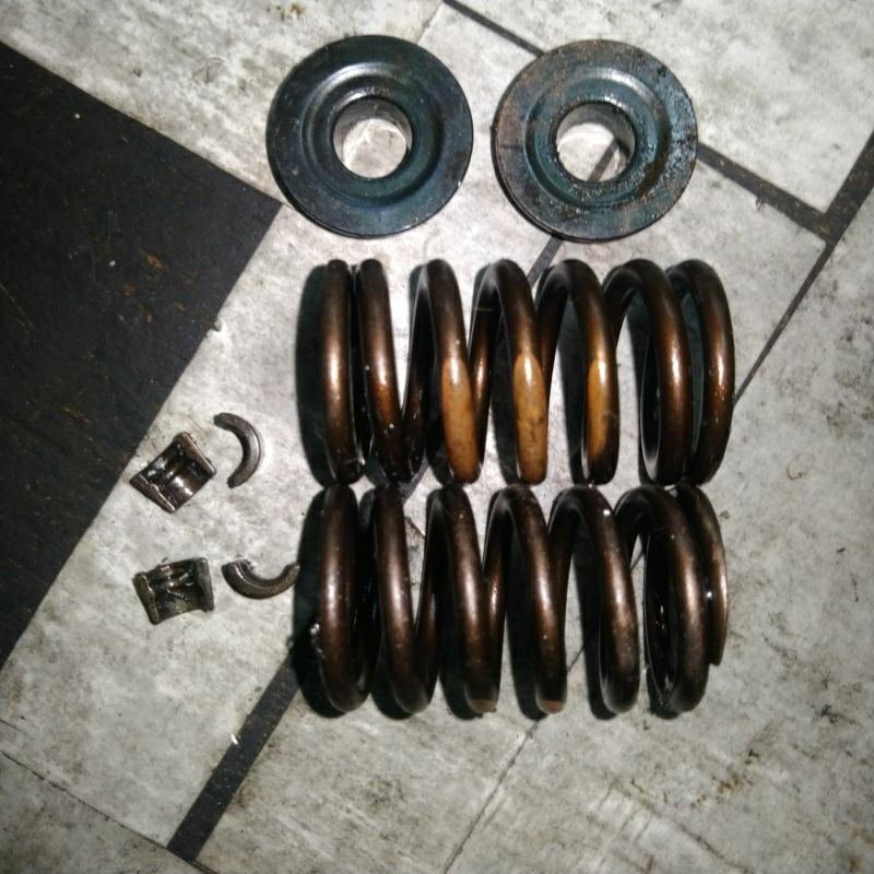 4AFE 4A-FE TOYOTA COROLLA 2 VALVE SPRING 2 VALVE RETAINER 4 VALVE LOCK ...