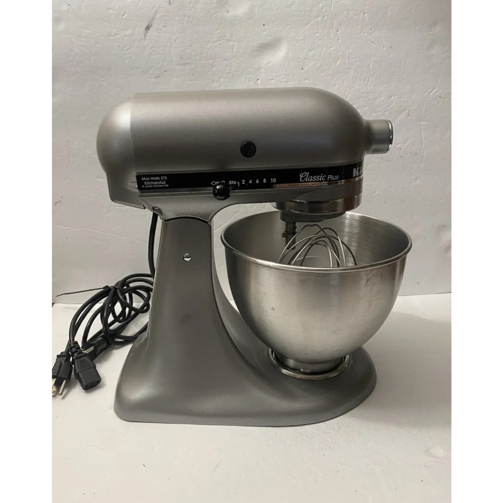 KitchenAid KSM75SL Classic Plus Series 4.5 Quart TiltHead Stand Mixer