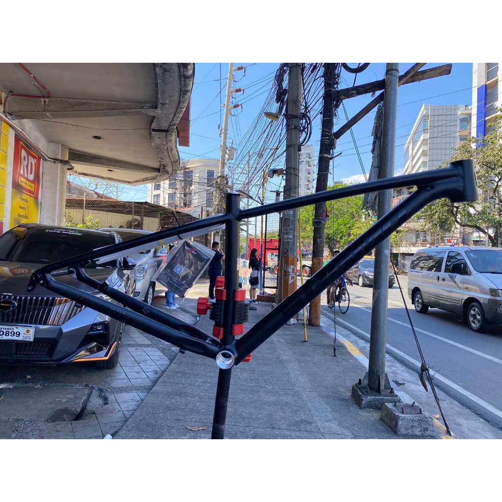 sagmit crazy boost frame