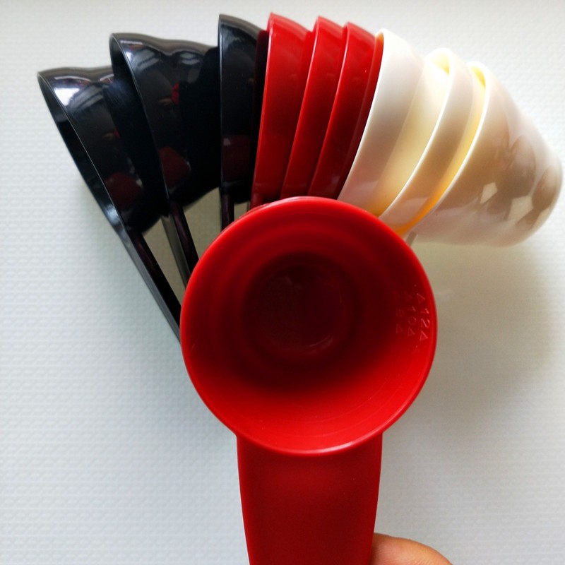 12g Plastic PP Scale Measuring Spoon, Red Black White Coffee Kitchen ...