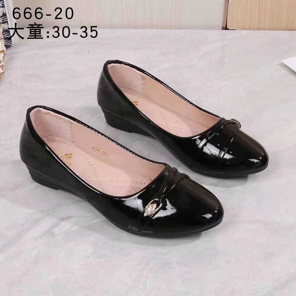 Flat shoes for school deals