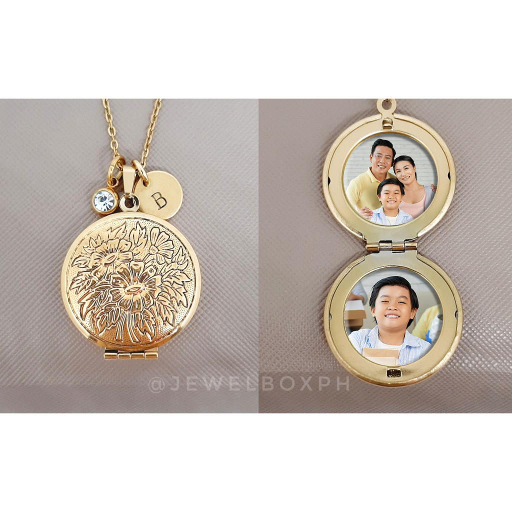 Stainless steel Photo Locket Necklace, Large gold round locket